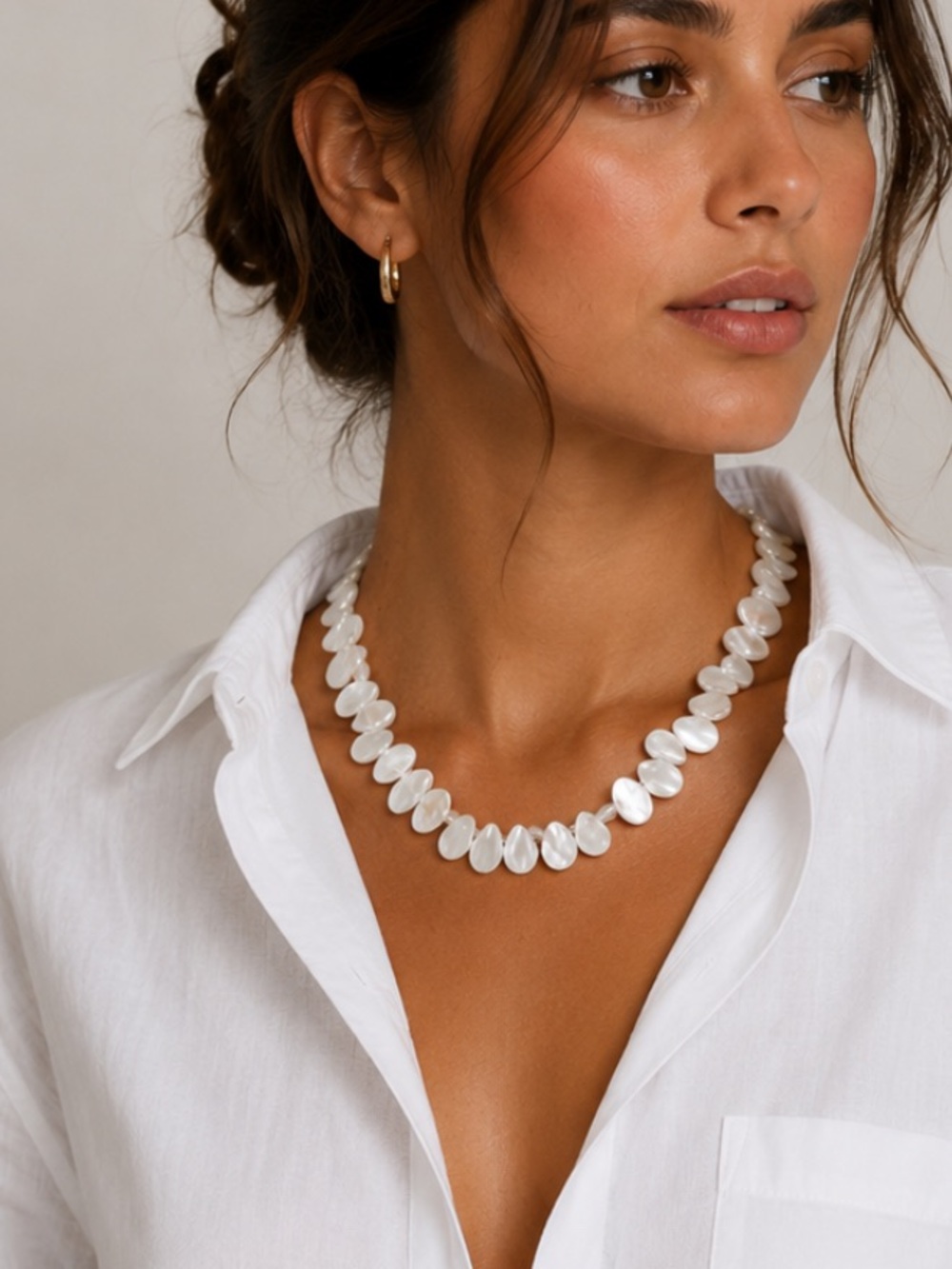 New! Coastal Neutral Teardrop Shell Necklace NWOT (5045)